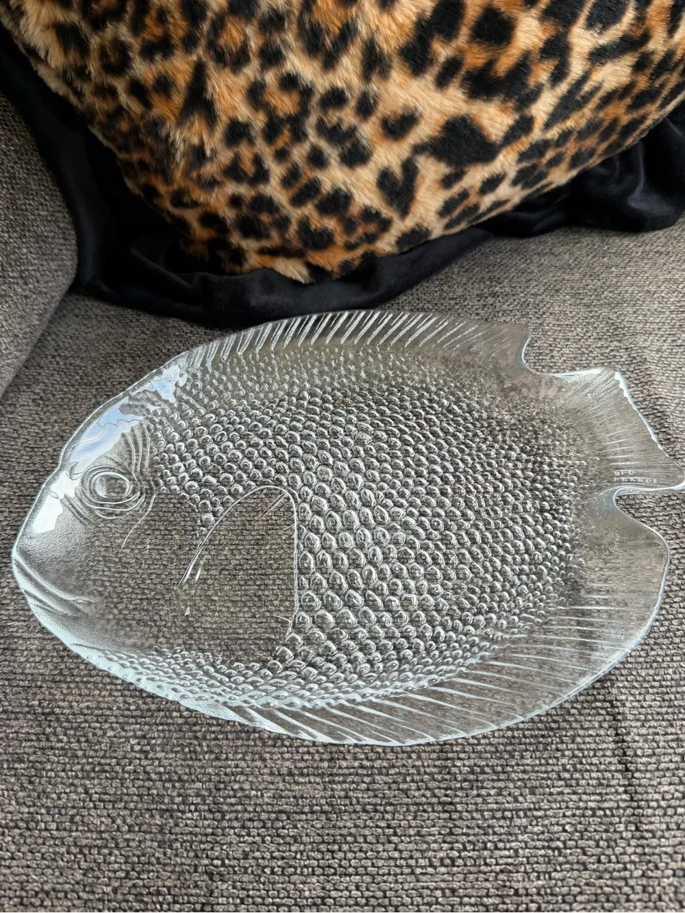 1970s Clear Glass Fish-Shaped Dish - Transparent